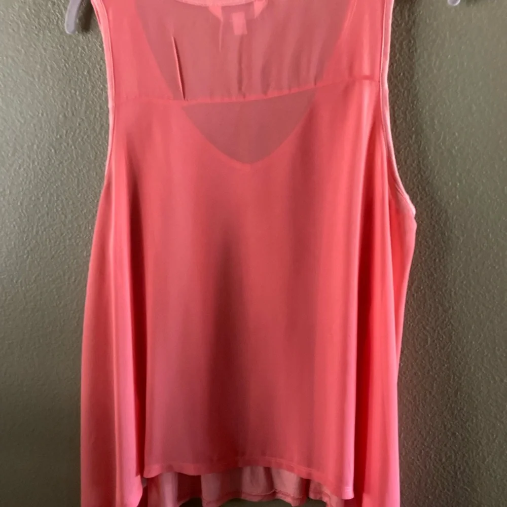 2 flowy Tanks - Picture 2 of 6